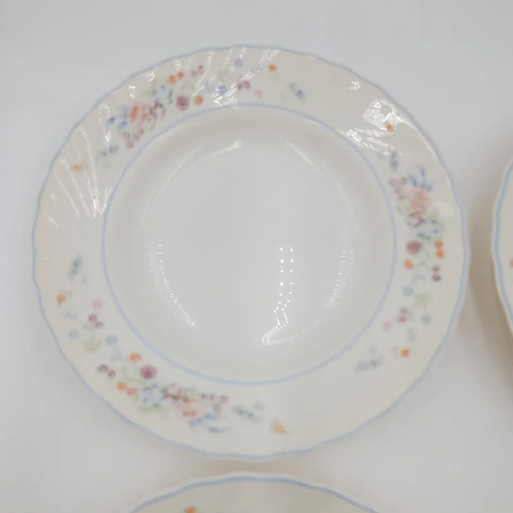 5 Arcopal Victoria Floral Pattern Soup Bowls Scalloped Edge Blue Rim 8.75